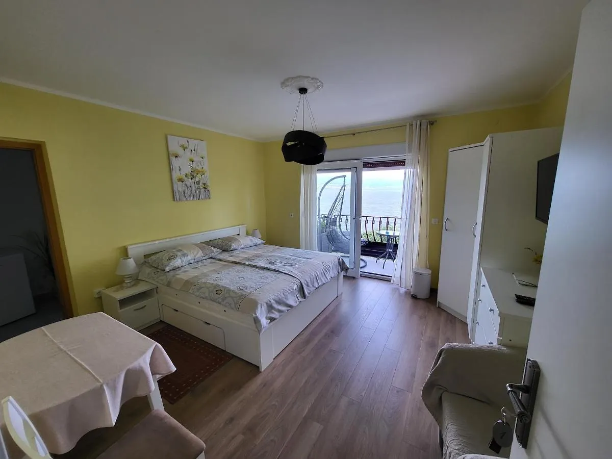 Bed & Breakfast Bed and Breakfast House Vali Lovran